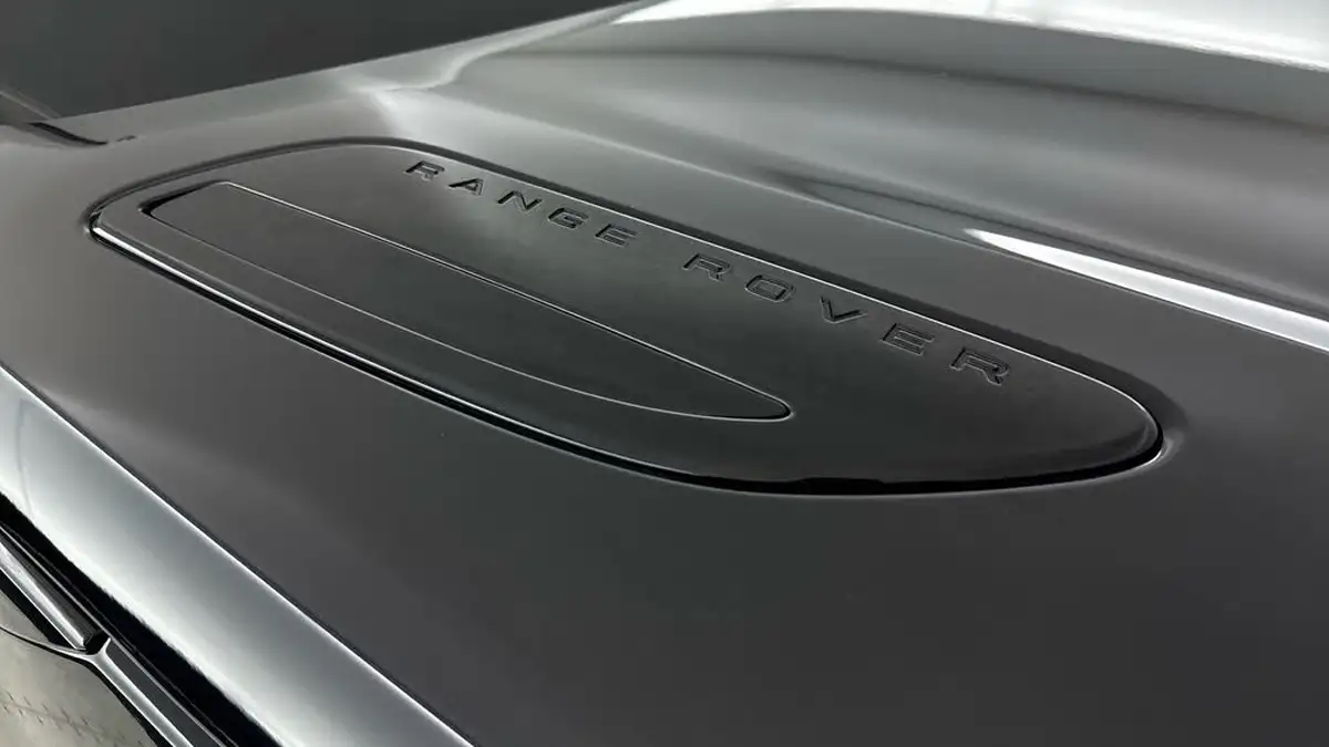2021-land-rover-range-rover-velar-20-d200-velar-edition-big-24