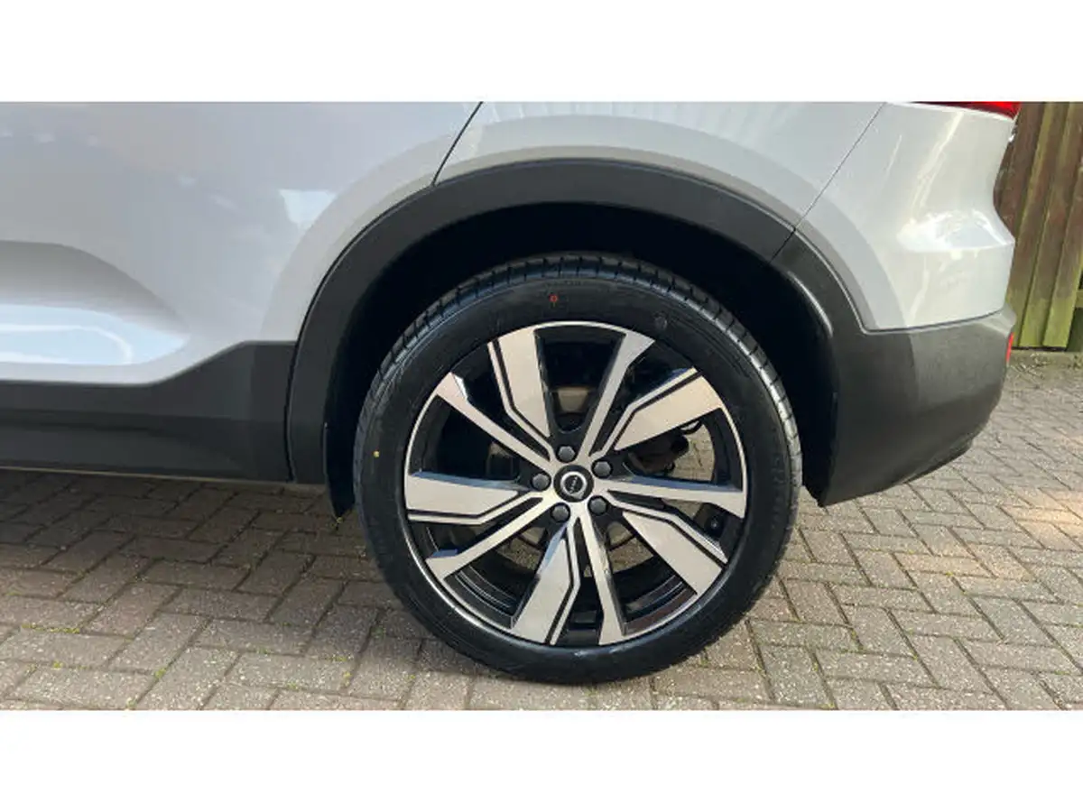 2022-volvo-xc40-15-t5-r-design-pro-big-28