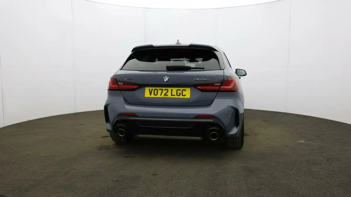 2022-bmw-1-series-20-m135i-xdrive-big-53