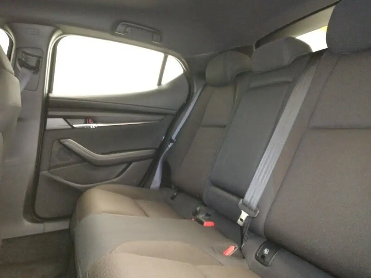 2022-mazda-mazda3-20-se-l-lux-122ps-hatchback-5d-big-5