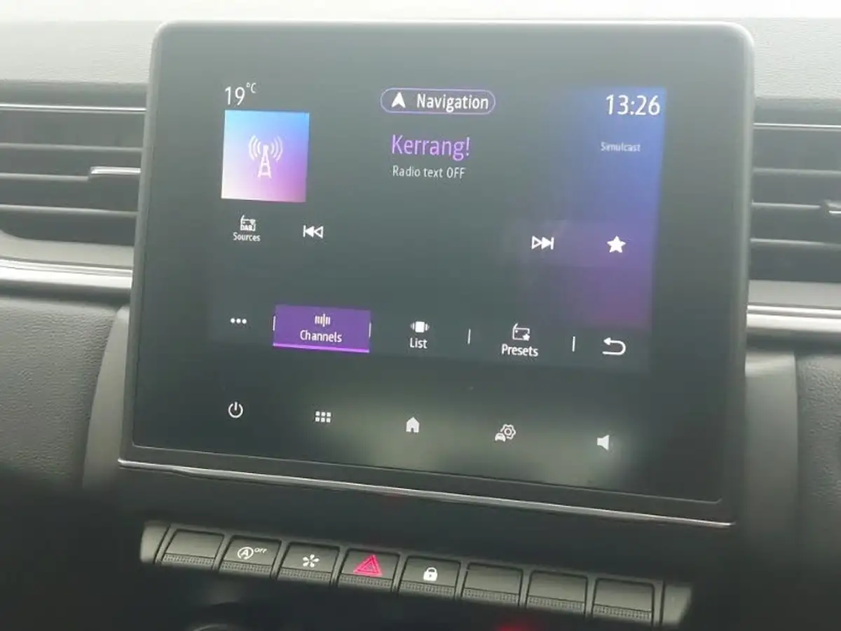 2024-renault-captur-10-tce-techno-big-12