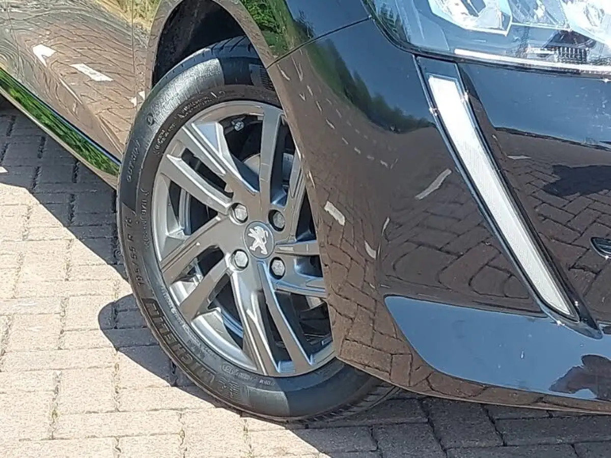2022-peugeot-208-12-puretech-active-premium-75bhp-big-8