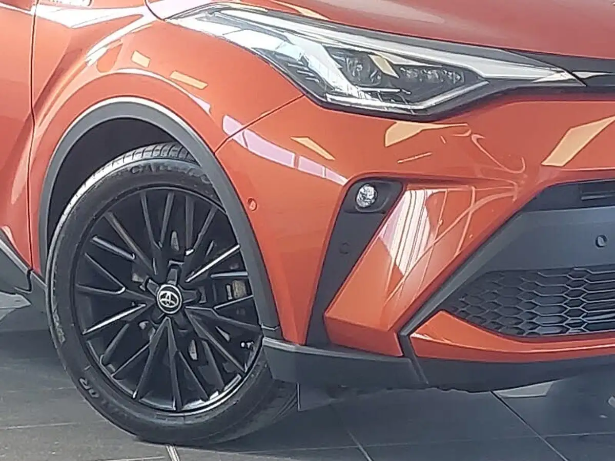 2020-toyota-c-hr-20-vvt-i-orange-edition-big-8