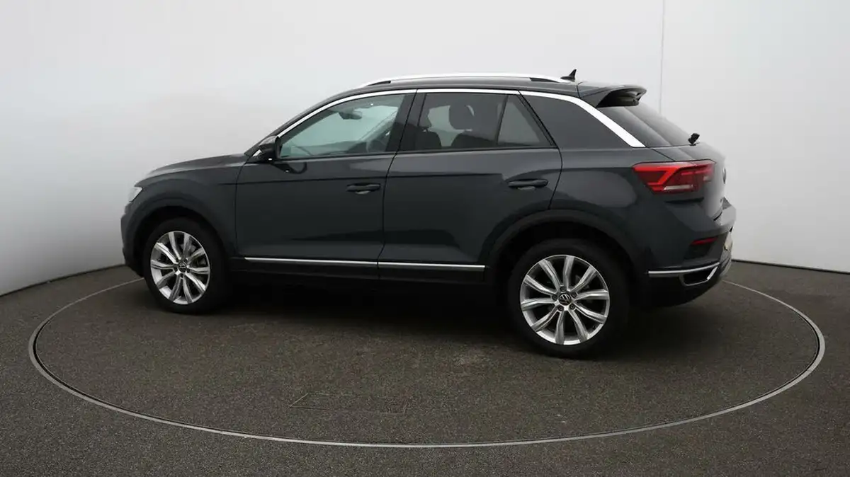 2021-volkswagen-t-roc-20-tsi-sel-big-46