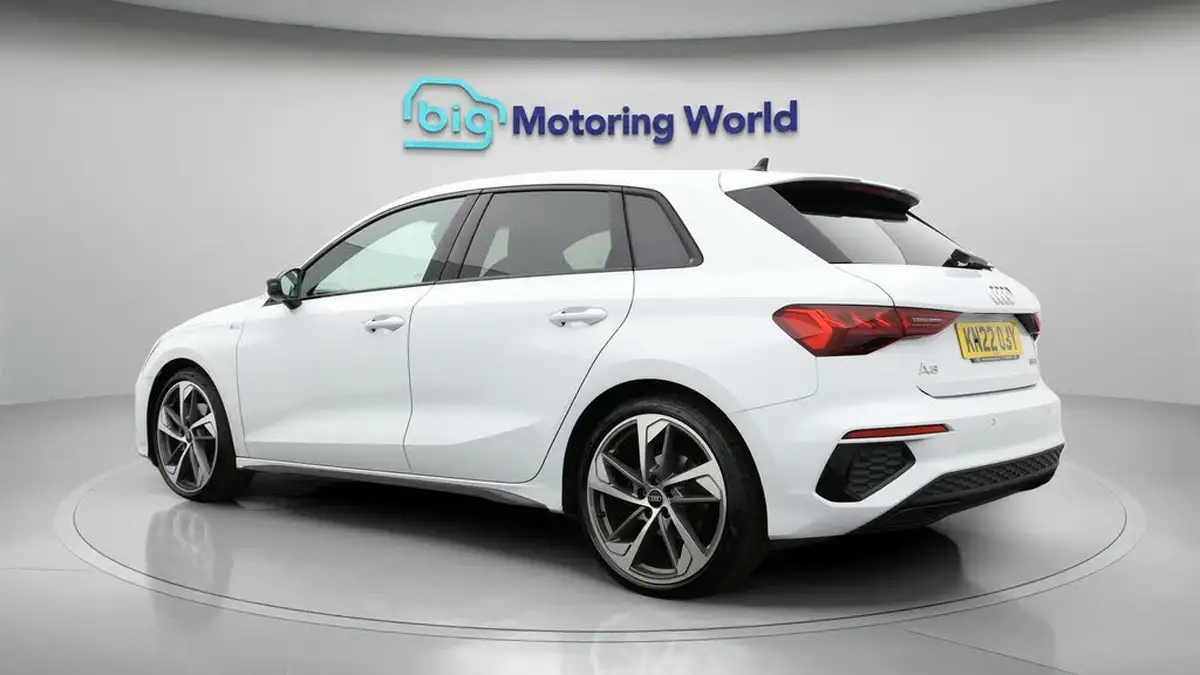 2022-audi-a3-15-35-tfsi-edition-1-sportback-5d-s-tronic-big-4