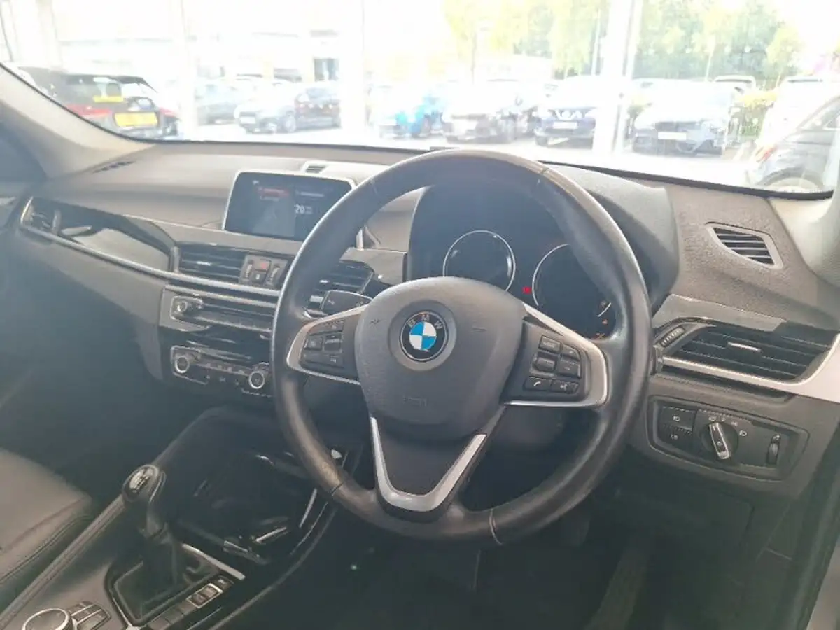 2018-bmw-x1-15-sdrive-18i-xline-134bhp-big-10