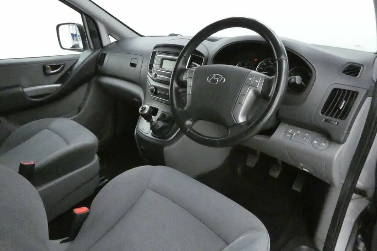 2019-hyundai-i800-25crdi-se-136ps-big-9
