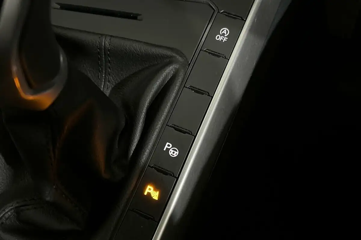 2023-volkswagen-taigo-10-tsi-life-110ps-big-33