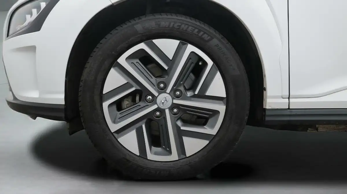2023-hyundai-kona-e-ultimate-204ps-64kwh-105kw-obc-big-18