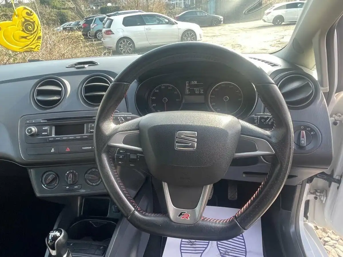2014-seat-ibiza-12-fr-black-hatchback-5d-big-11