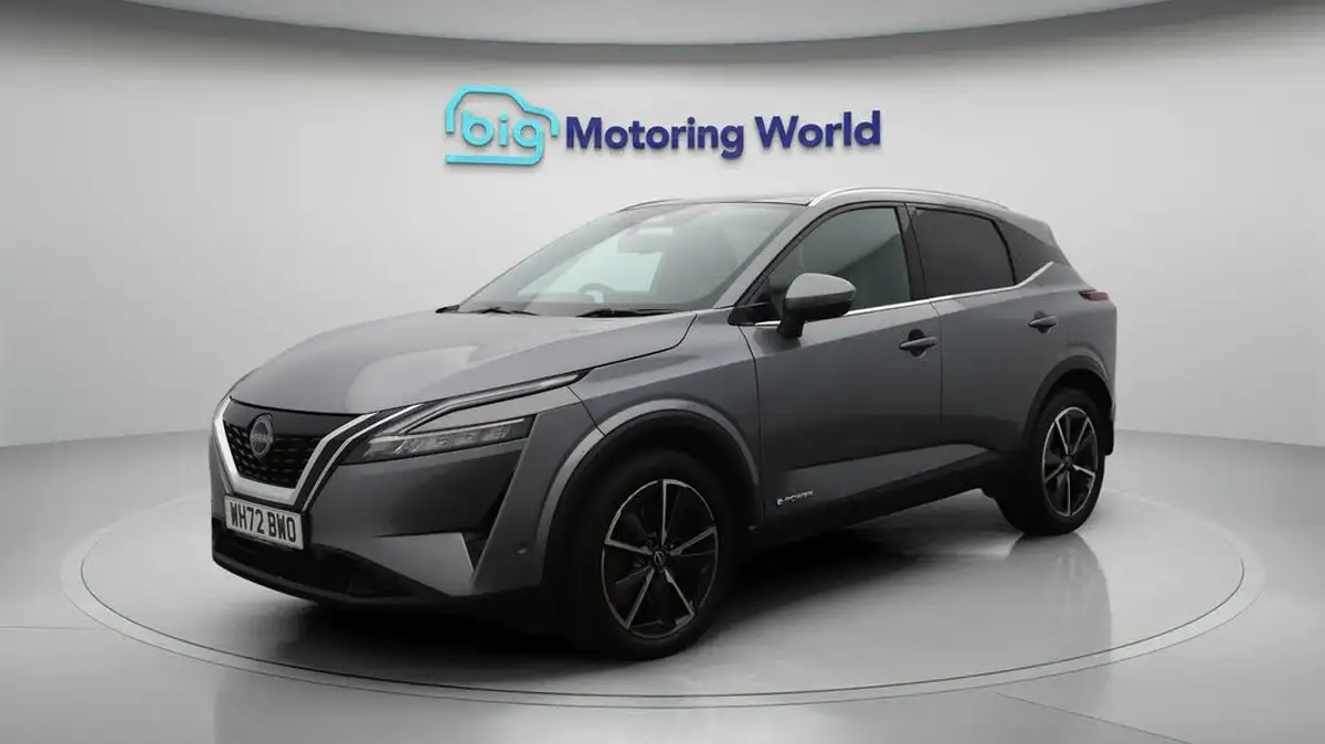 2023-nissan-qashqai-15-tekna-big-3