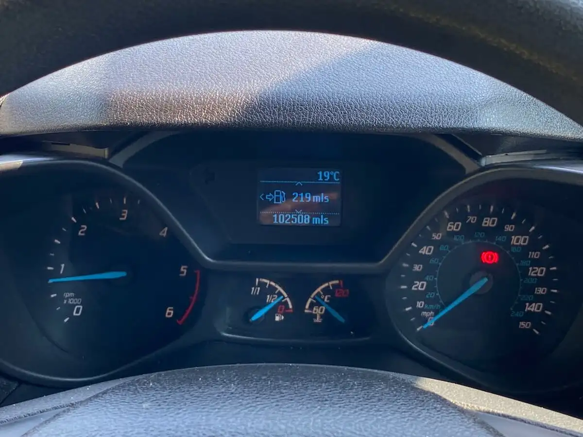 2016-ford-transit-connect-16tdci-l1-200-panel-big-34