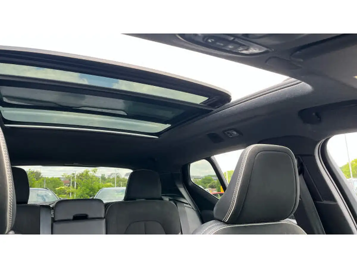 2020-volvo-xc40-20-b4-r-design-pro-big-28