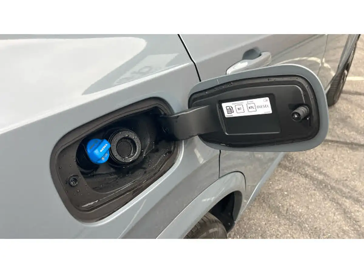 2022-volvo-xc90-20td-b5-plus-big-38