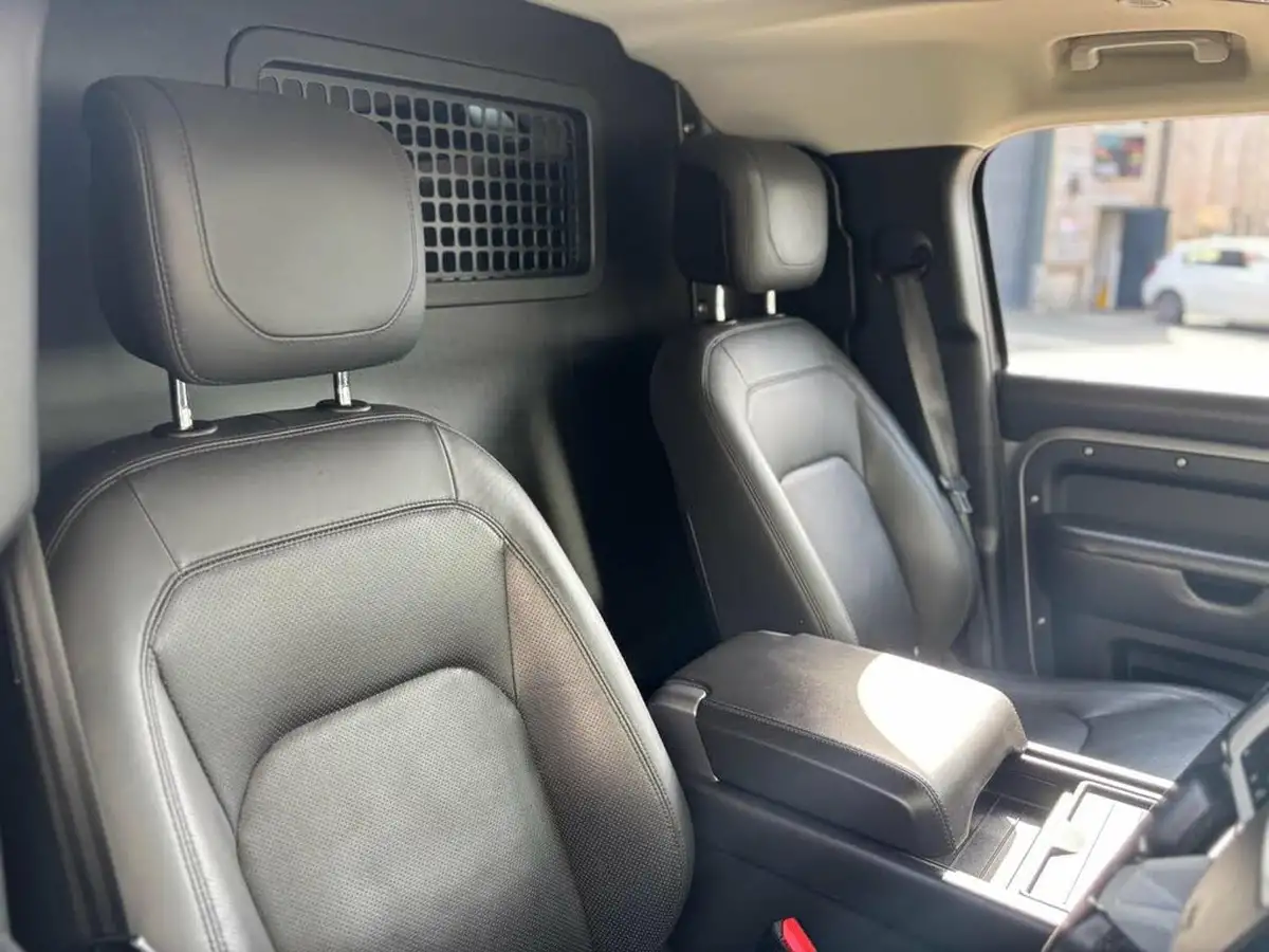 2022-land-rover-110-defender-30-d300-hard-top-hse-110-big-19