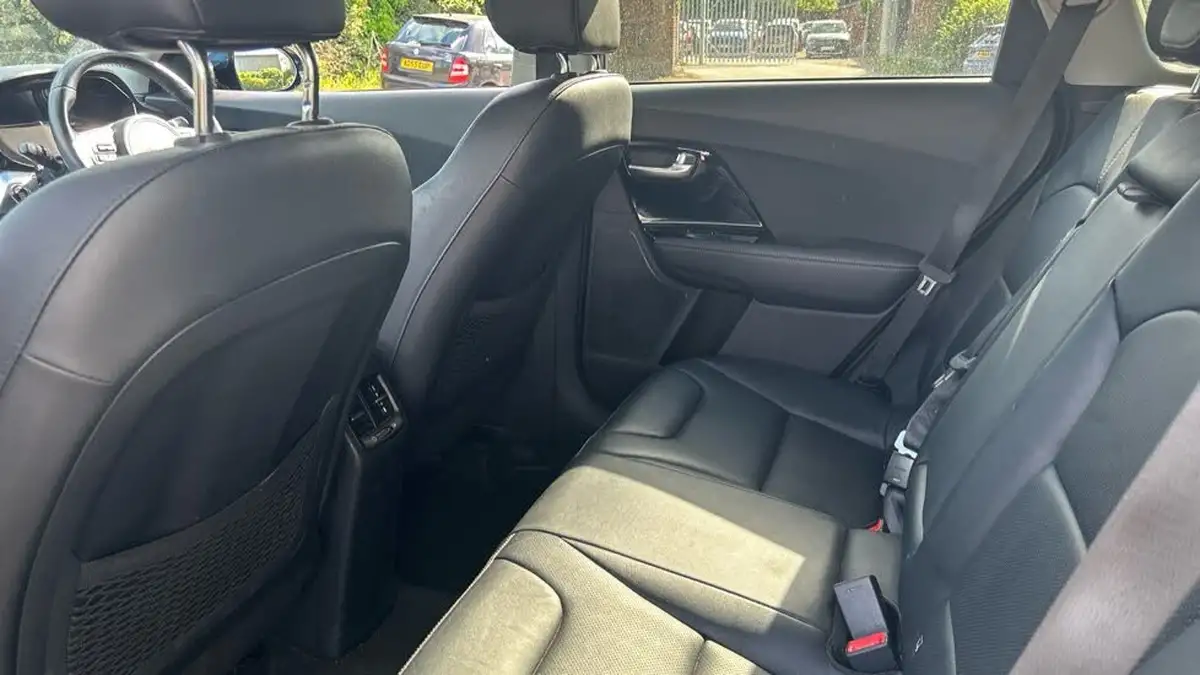 2022-kia-niro-16-gdi-4-139bhp-132kwh-big-8