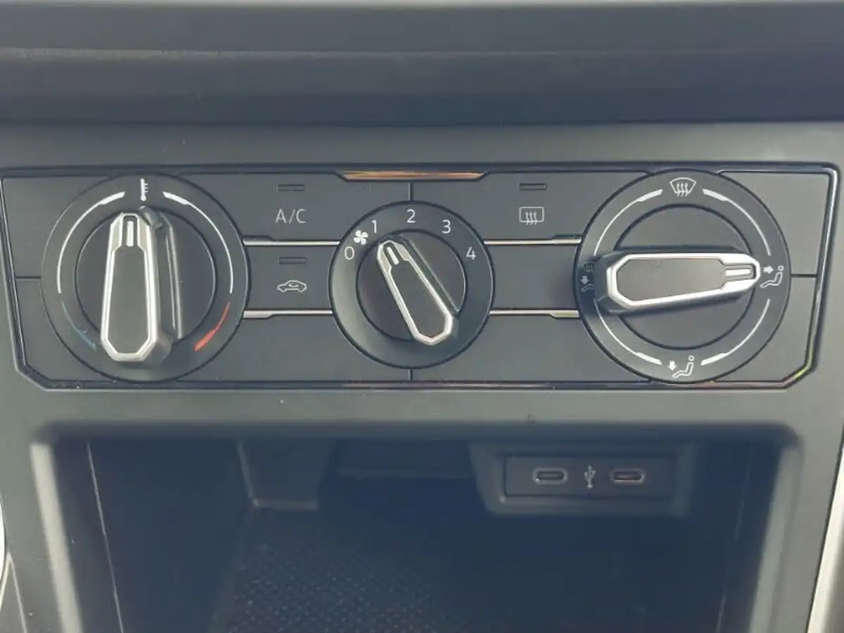 2023-volkswagen-polo-10-tsi-life-dsg-big-14