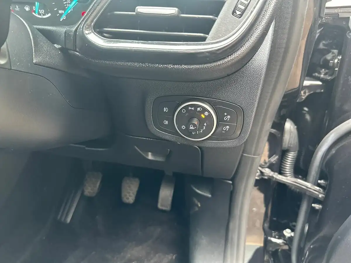2021-ford-fiesta-10t-st-line-155ps-hybrid-mhev-5d-big-22