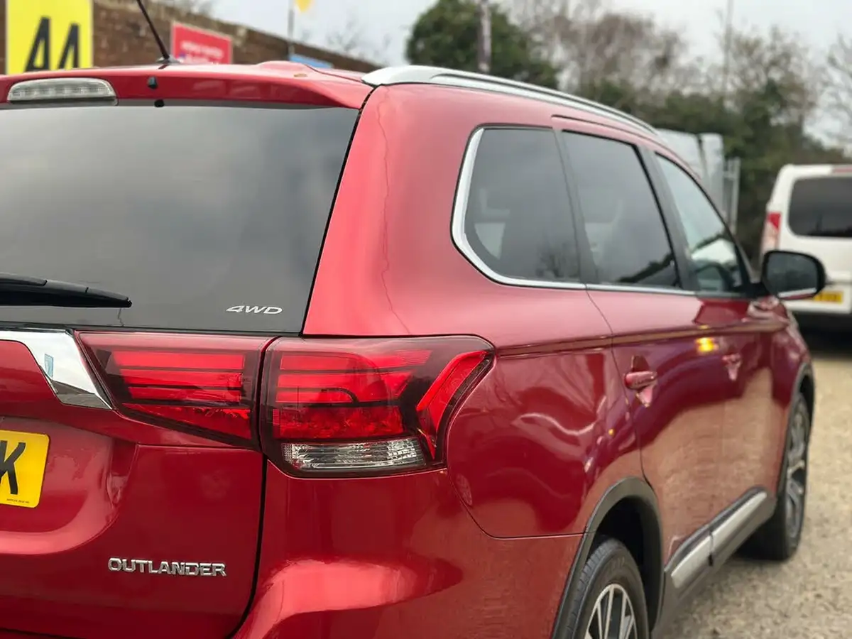 2015-mitsubishi-outlander-22di-d-gx3-7st-auto-big-22