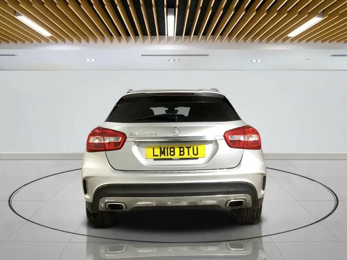 2018-mercedes-benz-gla-class-21d-gla-200d-amg-line-134bhp-ss-7g-dct-big-5