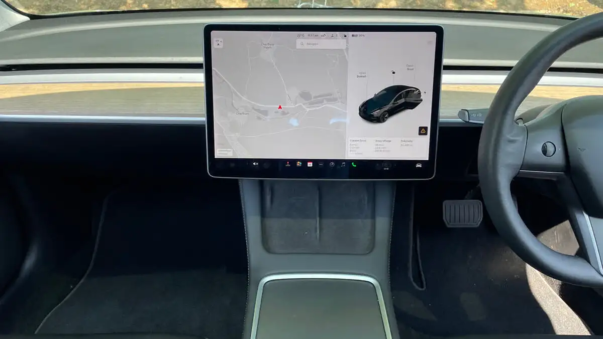 2021-tesla-model-3-e-long-range-awd-big-11