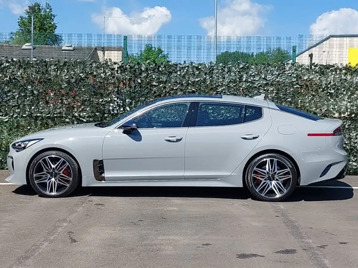 2022-kia-stinger-33-t-gdi-gt-s-big-3