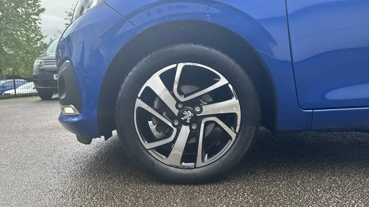 2020-peugeot-108-10-allure-ss-hatchback-5d-big-13
