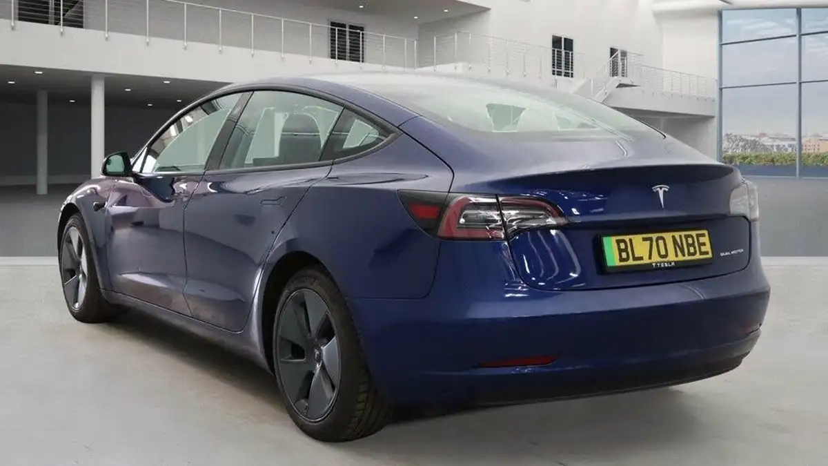 2021-tesla-model-3-e-long-range-4x4-big-2