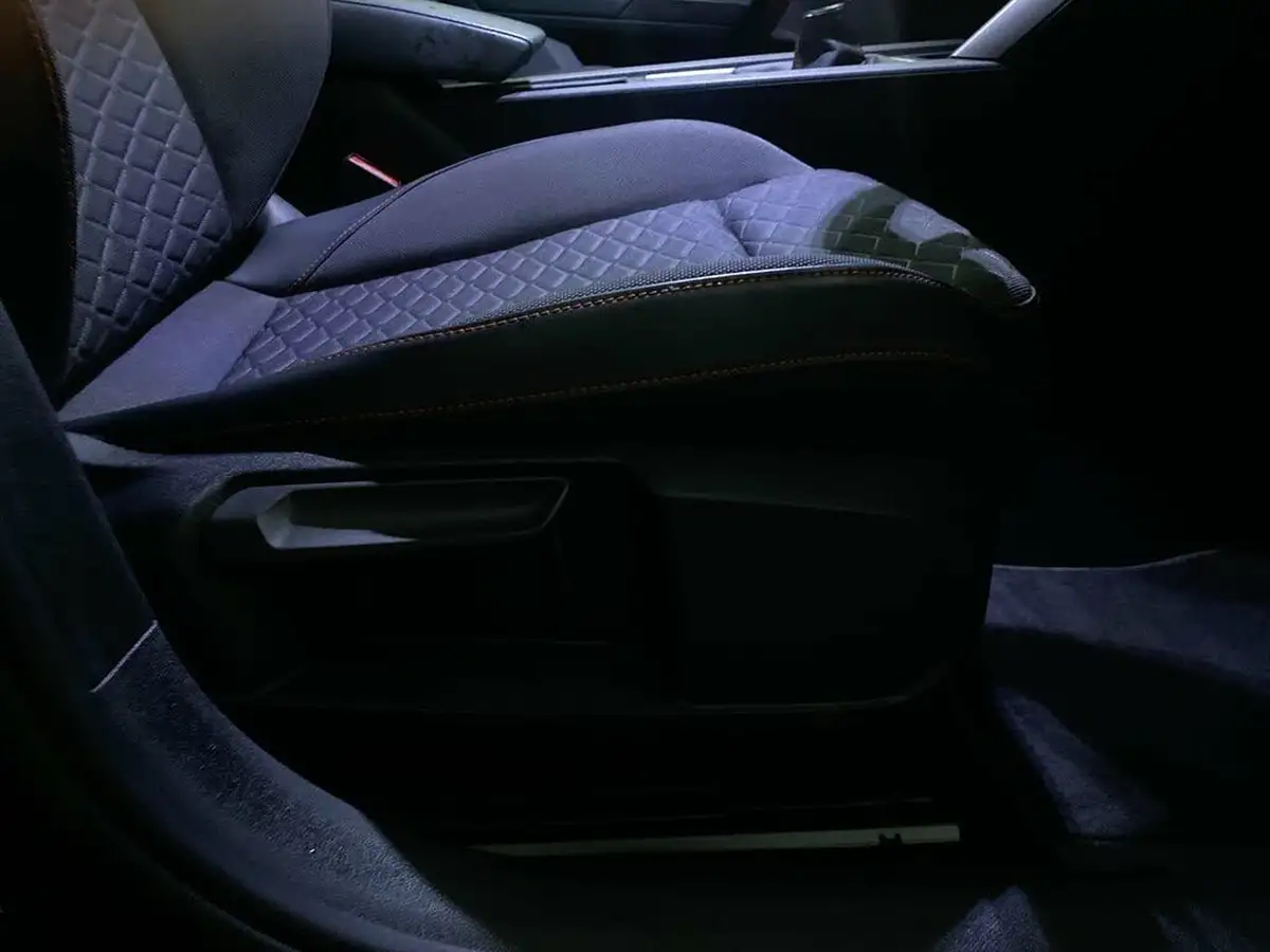 2021-seat-leon-15-tsi-evo-fr-130ps-hatchback-big-32