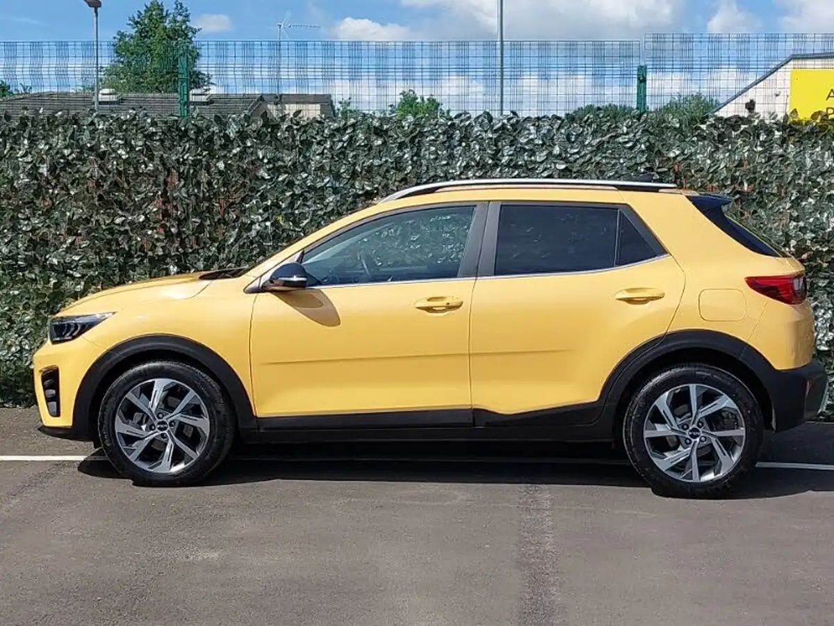 2024-kia-stonic-10-t-gdi-gt-line-s-98bhp-dct-big-3