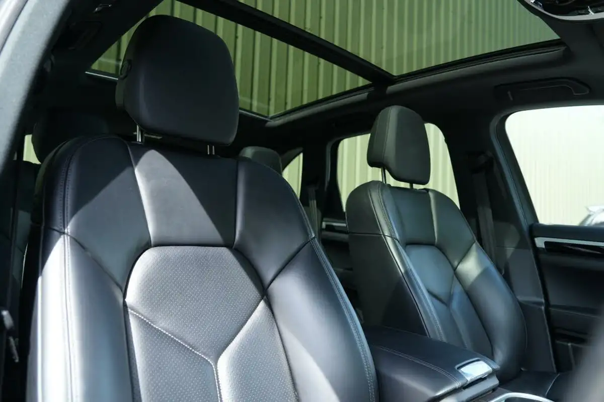 2016-porsche-cayenne-30-s-e-hybrid-big-12