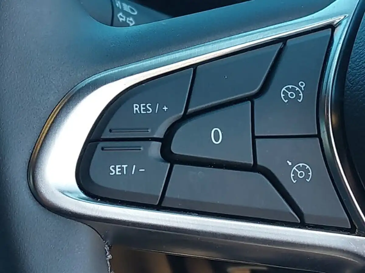 2024-renault-clio-16-techno-big-18