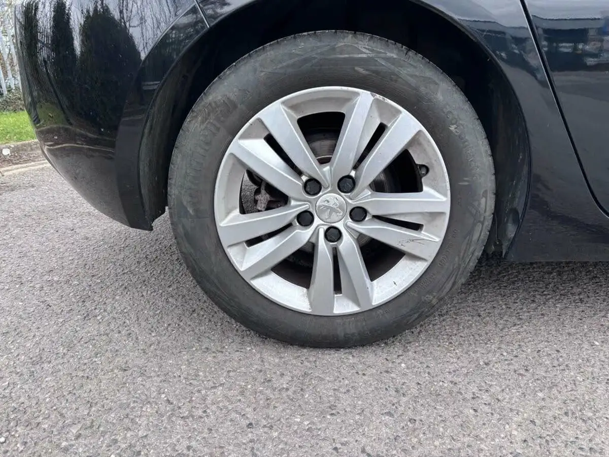 2018-peugeot-308-12-puretech-active-130bhp-eat6-big-9