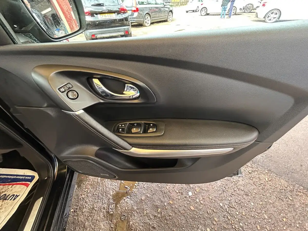 2016-renault-kadjar-12-tce-signature-nav-ss-1198cc-big-38
