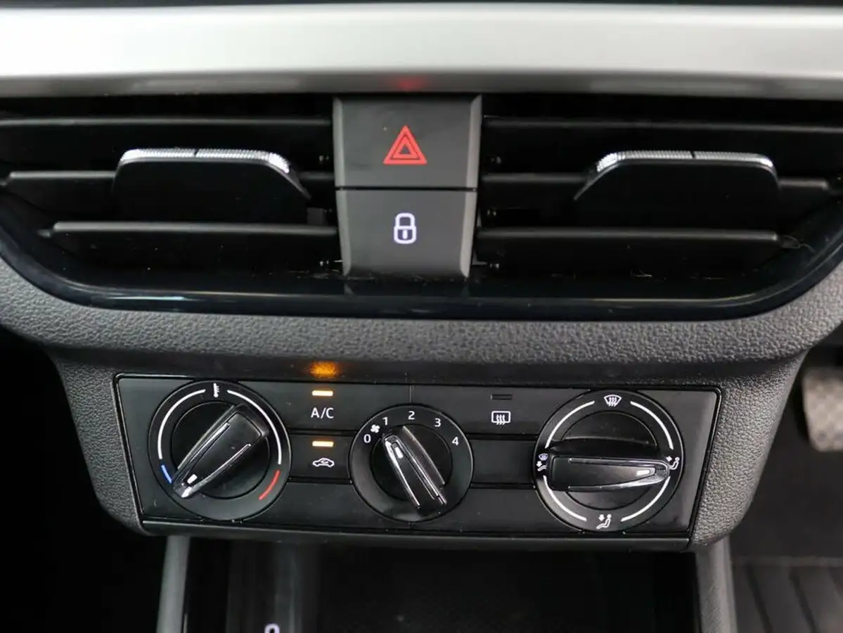 2023-skoda-kamiq-10-tsi-se-drive-109ps-dsg-big-15