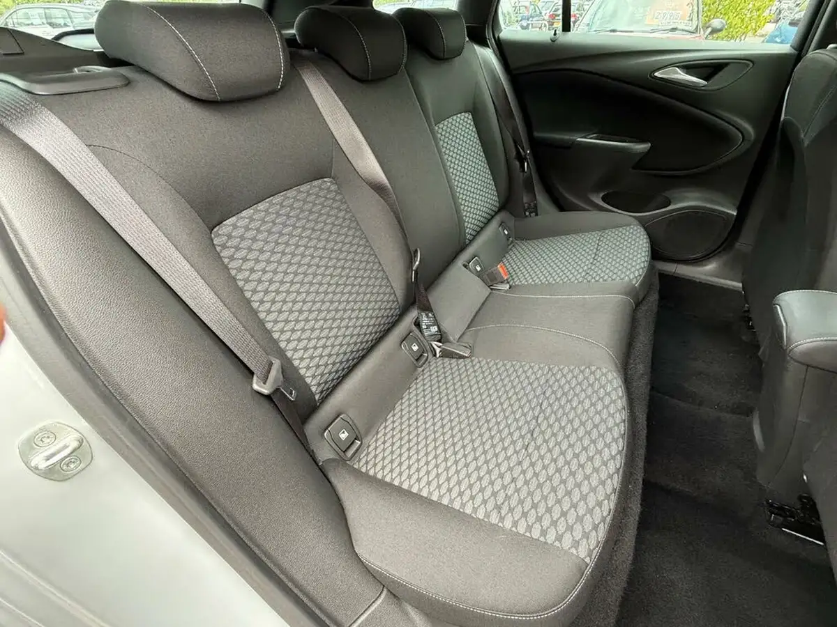 2021-vauxhall-astra-12-turbo-business-edition-nav-130ps-estate-big-13