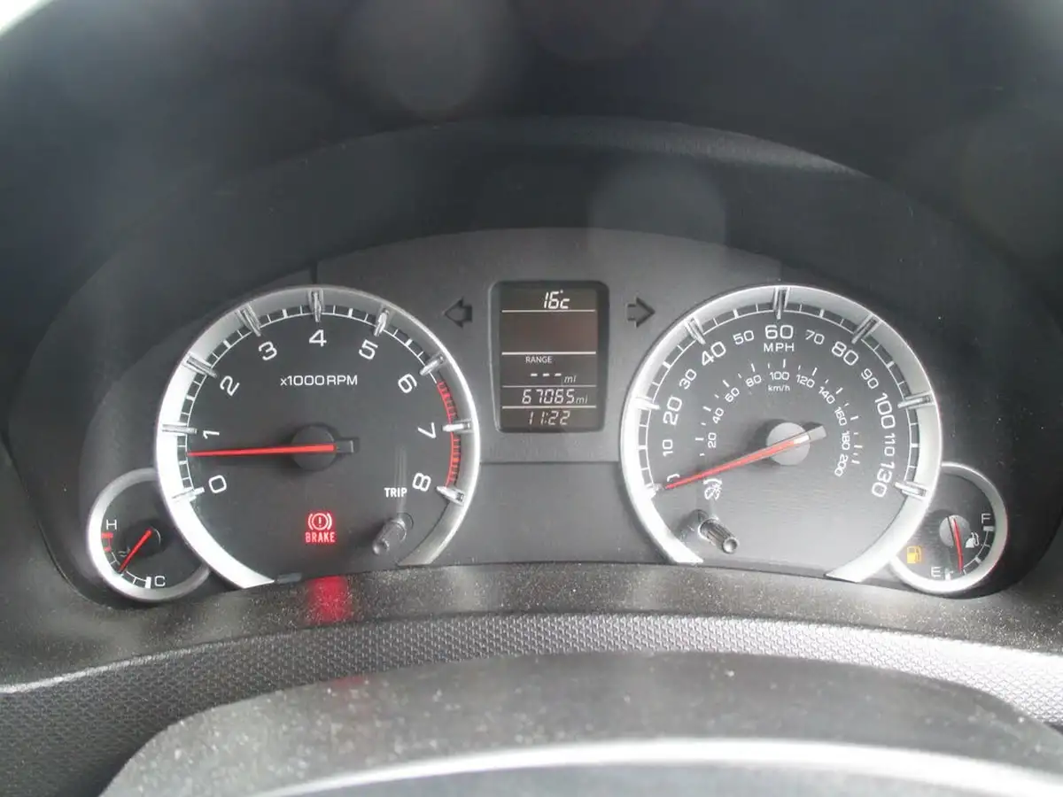 2015-suzuki-swift-12-sz-l-3d-big-18