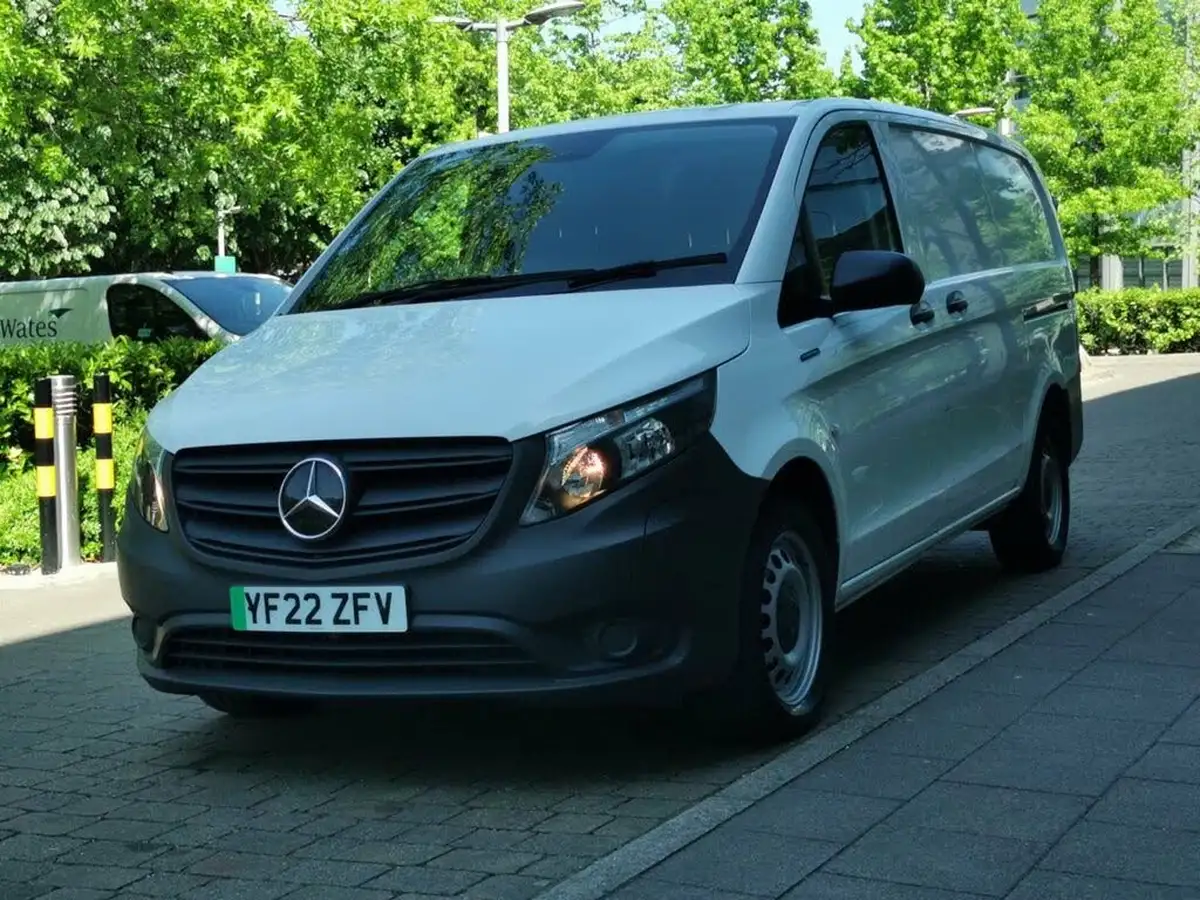 2022-mercedes-benz-vito-e-progressive-l2-big-2