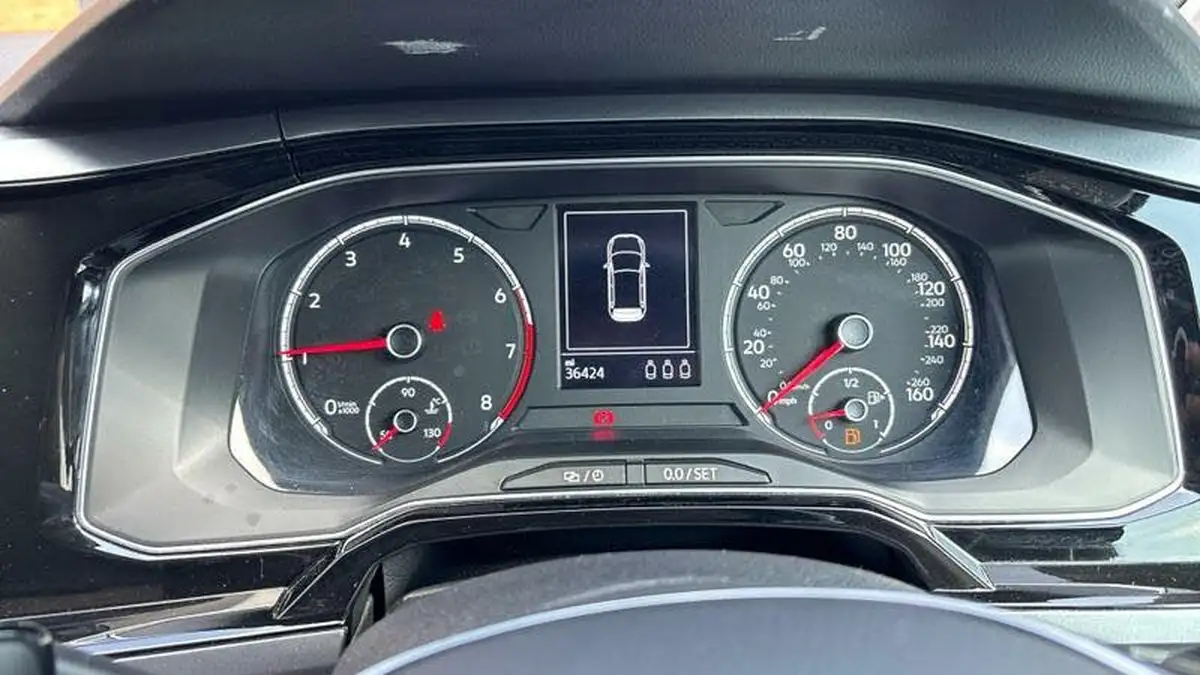 2021-volkswagen-polo-10-tsi-active-big-17