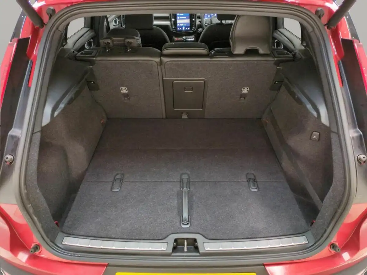 2018-volvo-xc40-20td-d4-first-edition-big-49
