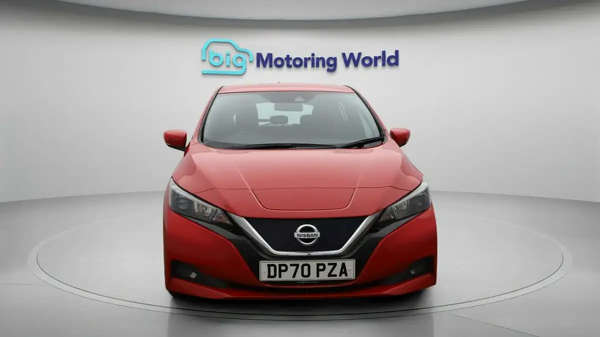 2021-nissan-leaf-e-acenta-big-1