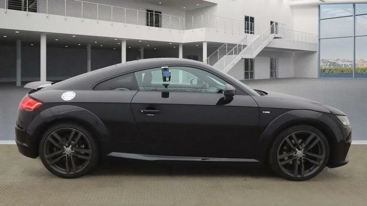 2015-audi-tt-coupe-20-tfsi-s-line-quattro-tronic-big-4