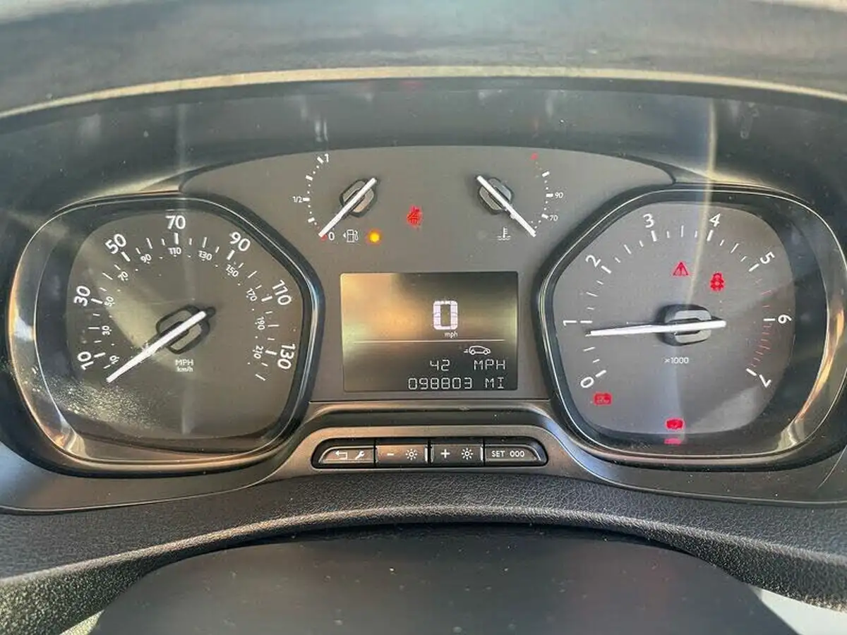 2021-peugeot-expert-20-bluehdi-professional-long-1400-eu6dt-panel-big-21