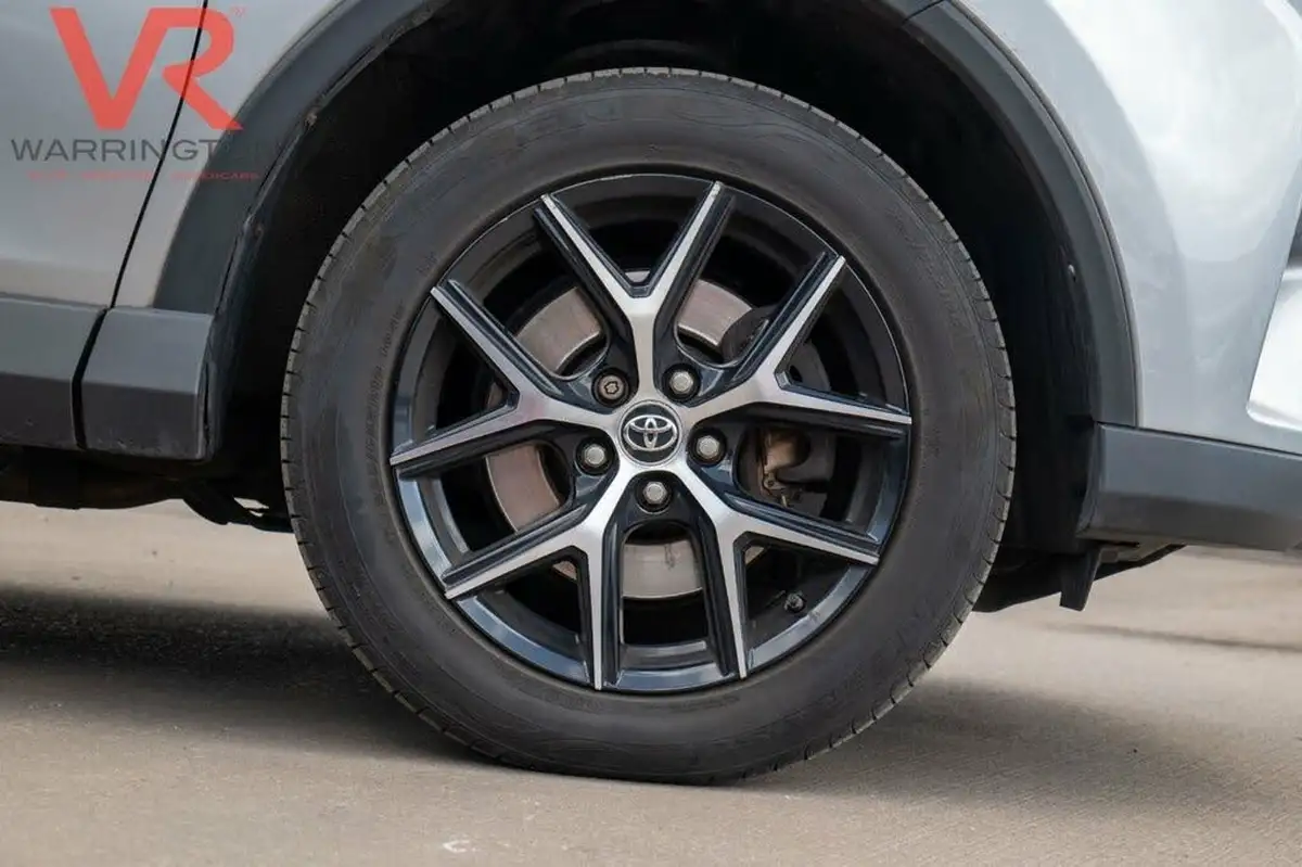 2018-toyota-rav4-25-vvt-i-design-194bhp-2494cc-big-38