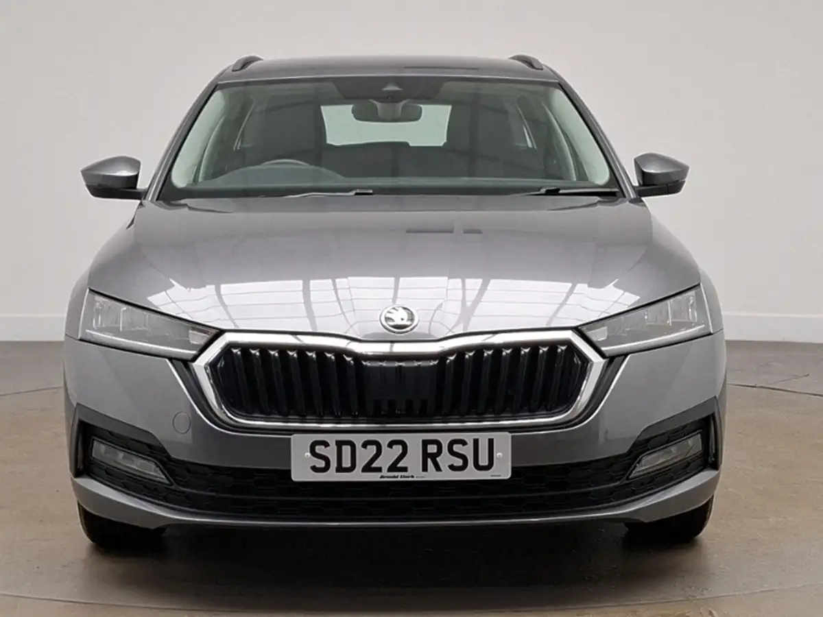 2022-skoda-octavia-15-tsi-se-estate-big-11