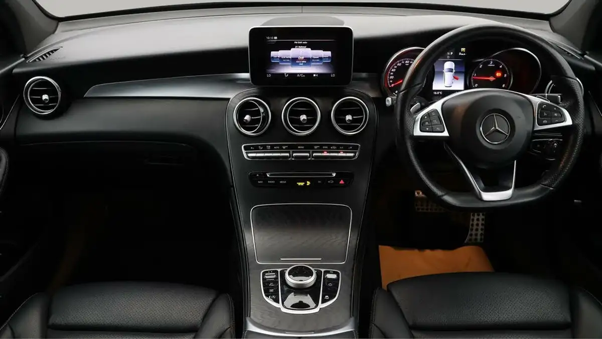 2018-mercedes-benz-glc-class-21d-glc220d-amg-line-premiumss-station-wagon-5d-big-12