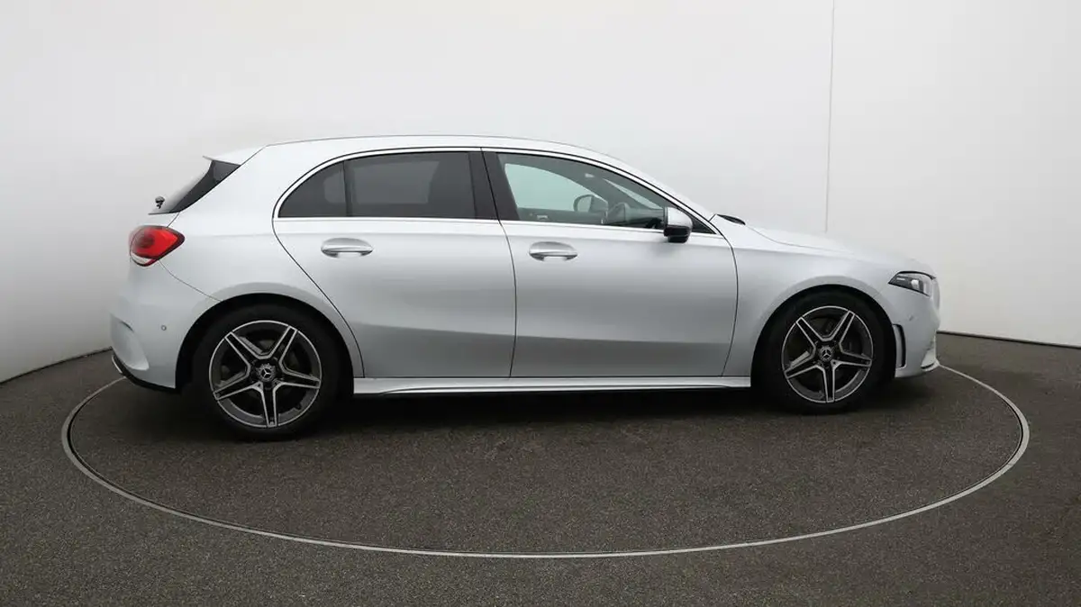 2021-mercedes-benz-a-class-20-a250-amg-line-executive-hatchback-5d-big-49