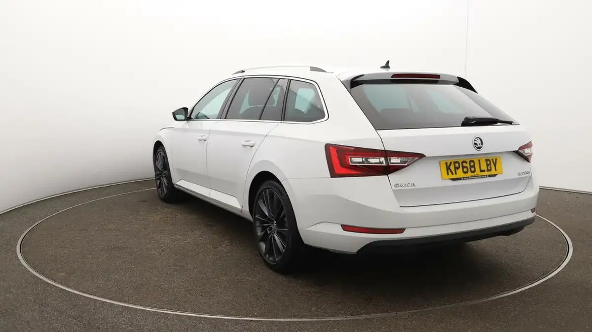 2018-skoda-superb-20tdi-scr-se-l-executive-190ps-estate-big-53
