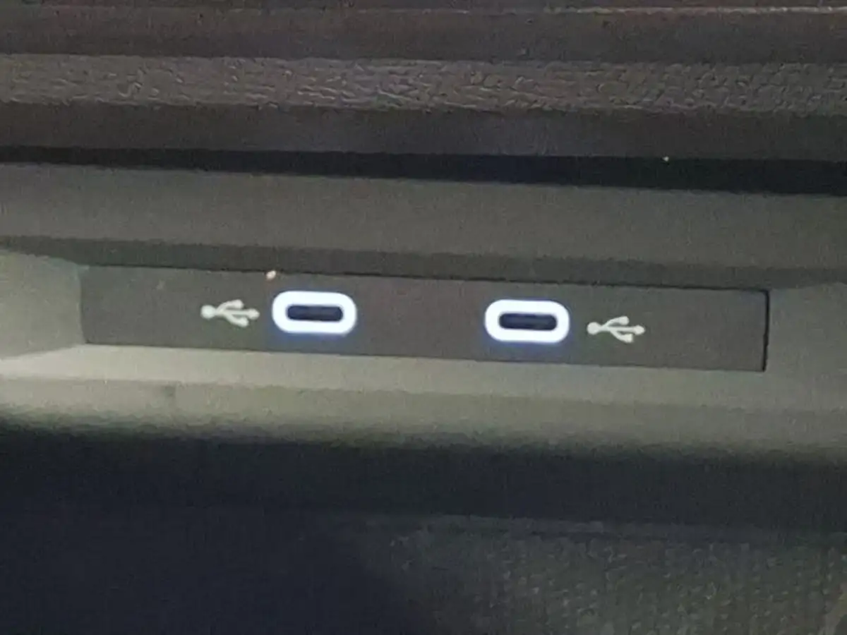 2024-cupra-formentor-14-e-hybrid-v2-big-13