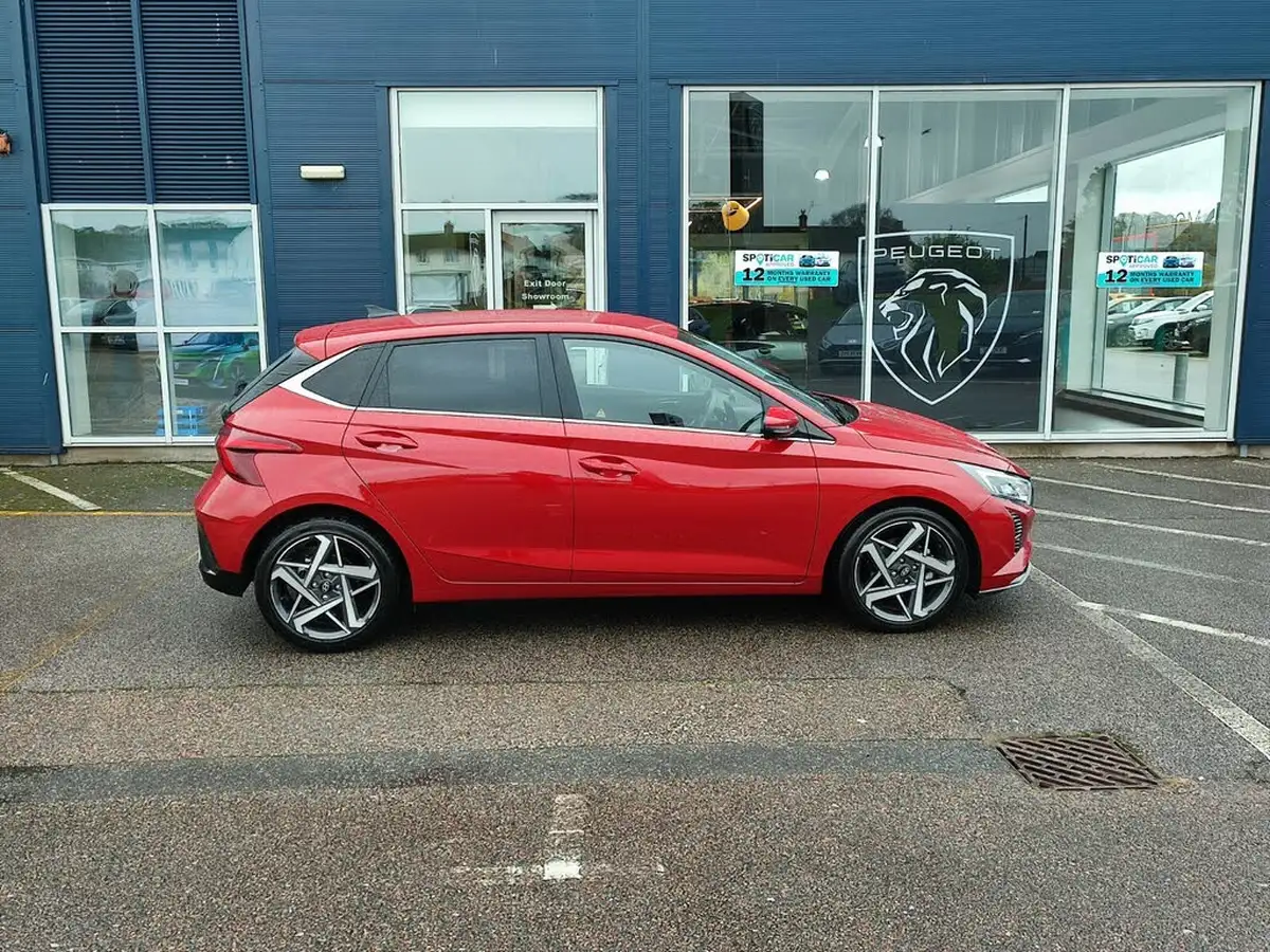 2024-hyundai-i20-10-t-gdi-premium-dct-big-7